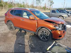 JN8AT2MT8JW455953 2018 NISSAN ROGUE