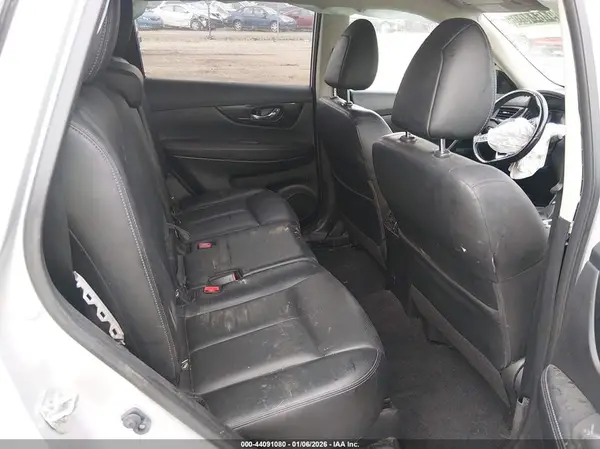 JN8AT2MT8JW456147 2018 NISSAN ROGUE - Image 8
