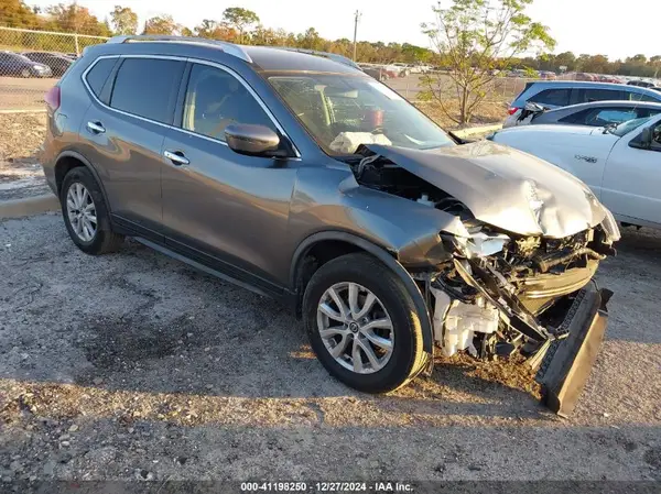 JN8AT2MT8JW456410 2018 NISSAN ROGUE - Image 1