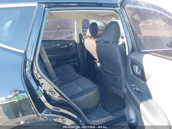 JN8AT2MT8JW456844 2018 NISSAN ROGUE - Image 8