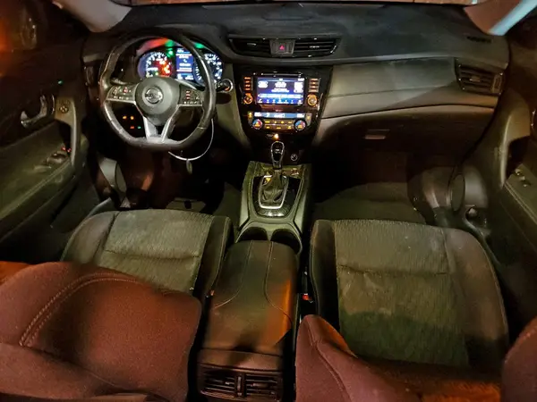JN8AT2MT8JW459209 2018 NISSAN ROGUE - Image 8