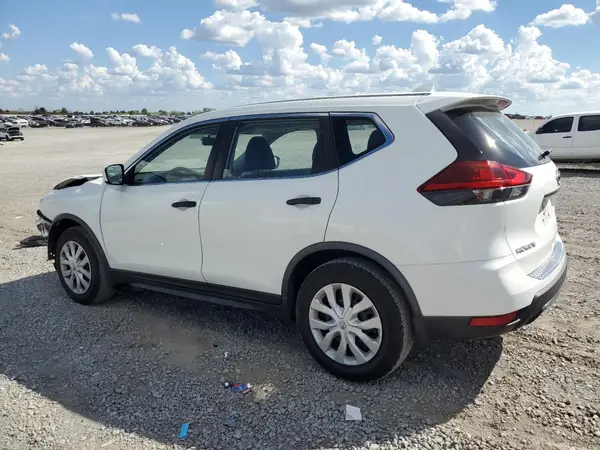 JN8AT2MT8JW461574 2018 NISSAN ROGUE - Image 2
