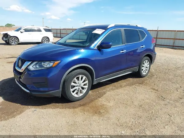 JN8AT2MT8JW461865 2018 NISSAN ROGUE - Image 2