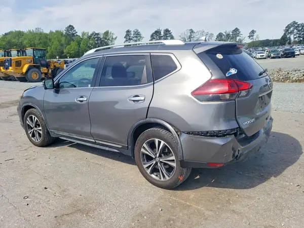 JN8AT2MT8JW462918 2018 NISSAN ROGUE - Image 2