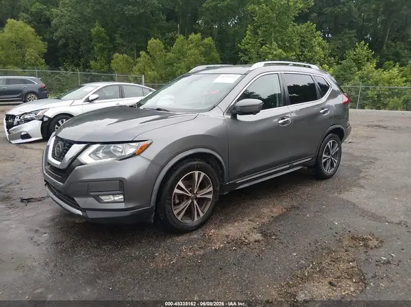 JN8AT2MT8JW463549 2018 NISSAN ROGUE - Image 2