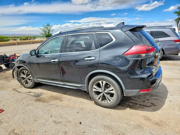 JN8AT2MT8JW464491 2018 NISSAN ROGUE - Image 2