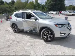 JN8AT2MT8JW466144 2018 NISSAN ROGUE
