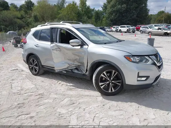 JN8AT2MT8JW466144 2018 NISSAN ROGUE - Image 1