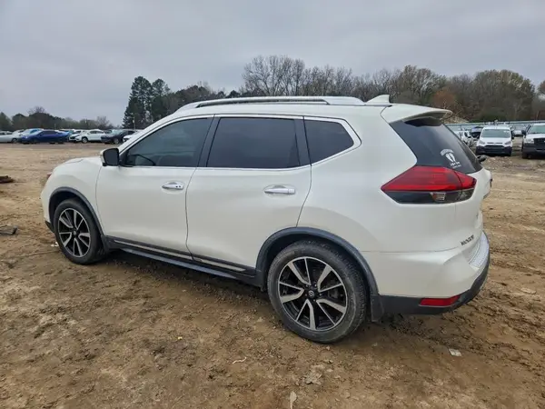JN8AT2MT8JW467102 2018 NISSAN ROGUE - Image 2