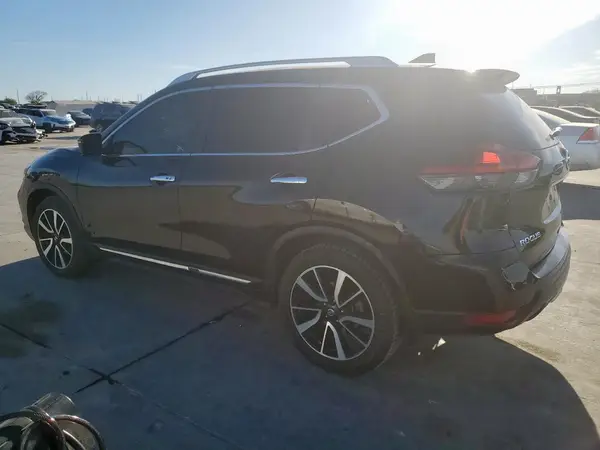 JN8AT2MT8JW468203 2018 NISSAN ROGUE - Image 2