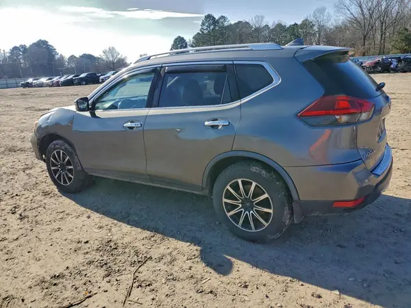 JN8AT2MT8JW469996 2018 NISSAN ROGUE - Image 2