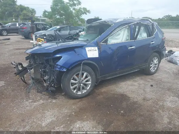 JN8AT2MT8JW470730 2018 NISSAN ROGUE - Image 2