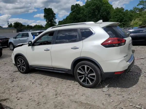 JN8AT2MT8JW485700 2018 NISSAN ROGUE - Image 2