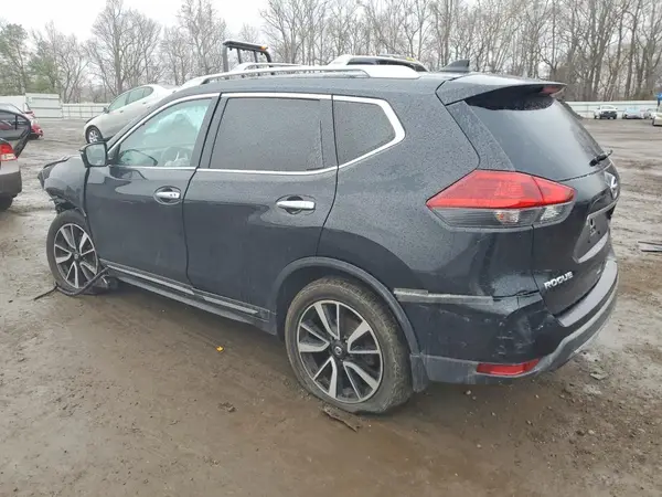 JN8AT2MT8JW485969 2018 NISSAN ROGUE - Image 2
