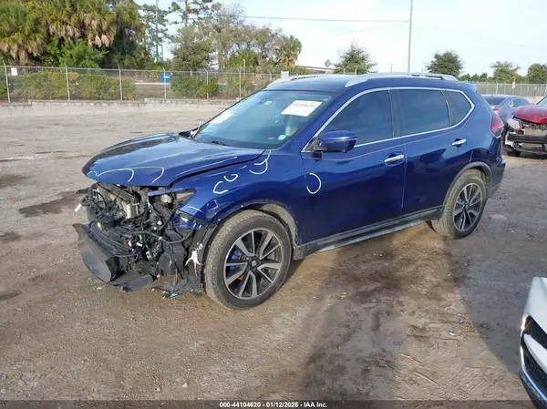 JN8AT2MT8JW489049 2018 NISSAN ROGUE - Image 2