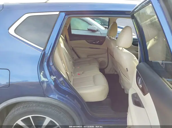 JN8AT2MT8JW489049 2018 NISSAN ROGUE - Image 8