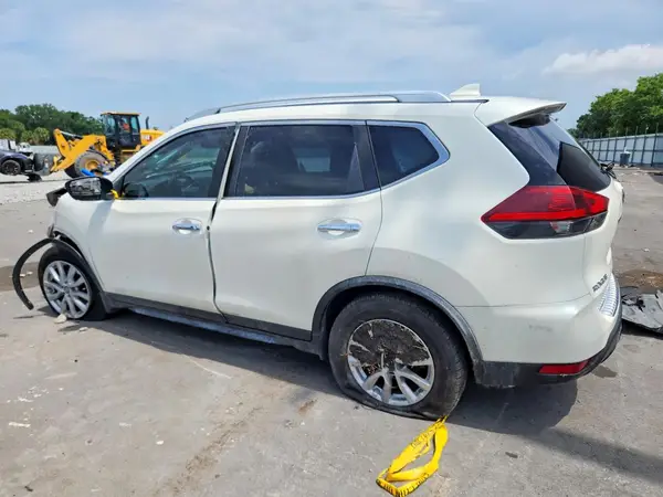 JN8AT2MT8JW490296 2018 NISSAN ROGUE - Image 2