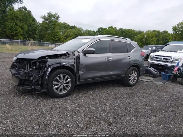JN8AT2MT8JW490475 2018 NISSAN ROGUE - Image 2