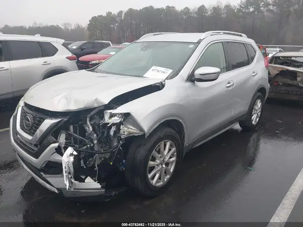 JN8AT2MT8KW252353 2019 NISSAN ROGUE - Image 2