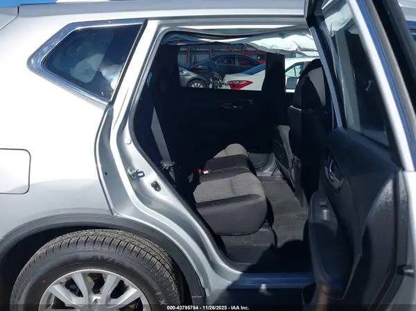 JN8AT2MT8KW253437 2019 NISSAN ROGUE - Image 8