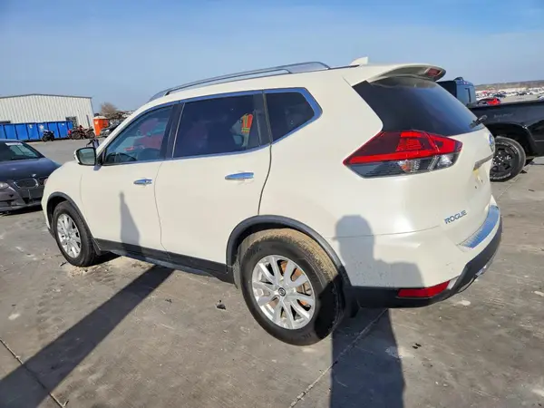 JN8AT2MT8KW254880 2019 NISSAN ROGUE - Image 2