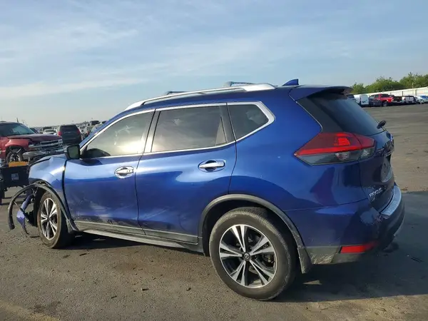 JN8AT2MT8KW256192 2019 NISSAN ROGUE - Image 2