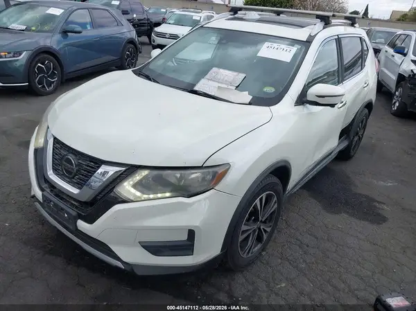 JN8AT2MT8KW256922 2019 NISSAN ROGUE - Image 2