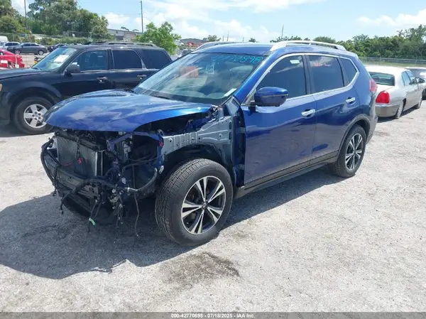 JN8AT2MT8KW256936 2019 NISSAN ROGUE - Image 2