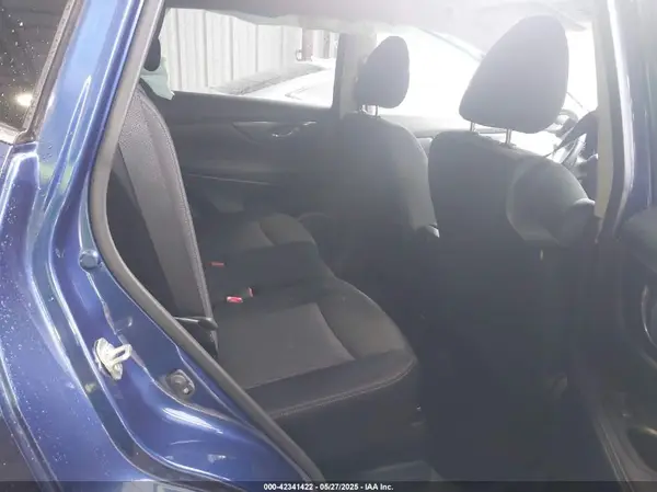 JN8AT2MT8KW260761 2019 NISSAN ROGUE - Image 8