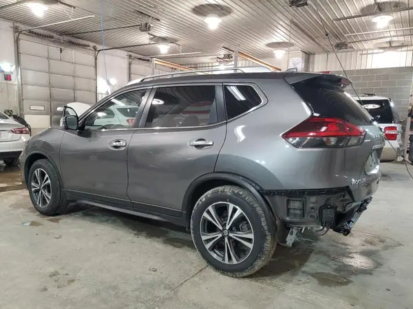 JN8AT2MT8KW266138 2019 NISSAN ROGUE - Image 2