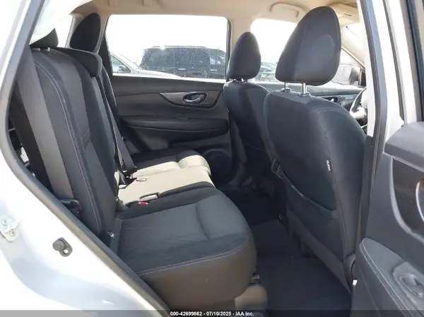 JN8AT2MT8KW266270 2019 NISSAN ROGUE - Image 8