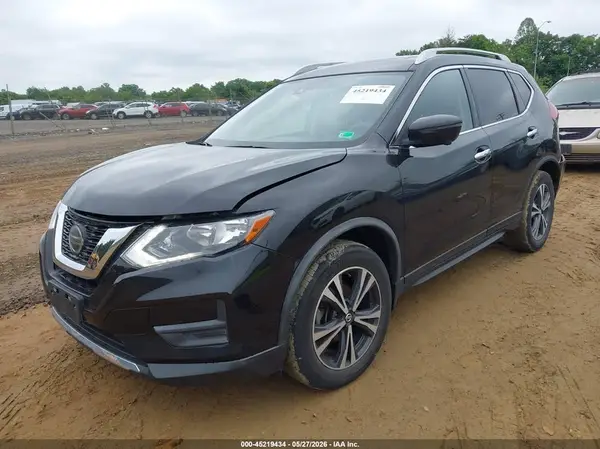 JN8AT2MT8KW267158 2019 NISSAN ROGUE - Image 2