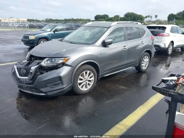 JN8AT2MT8KW267595 2019 NISSAN ROGUE - Image 2