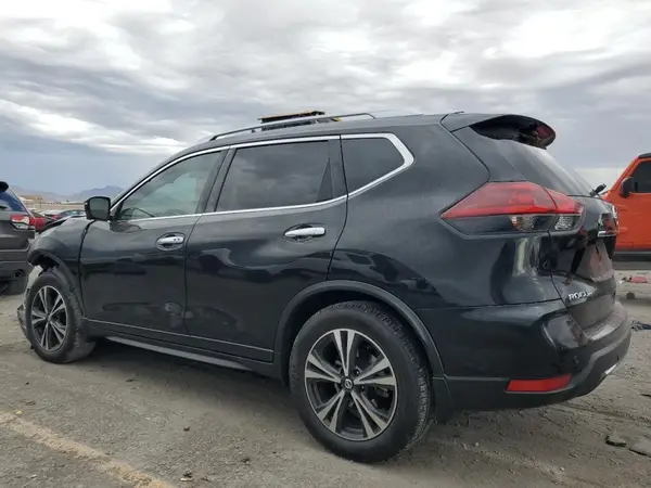 JN8AT2MT8KW269105 2019 NISSAN ROGUE - Image 2