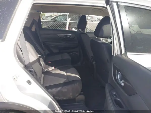 JN8AT2MT8KW501590 2019 NISSAN ROGUE - Image 8