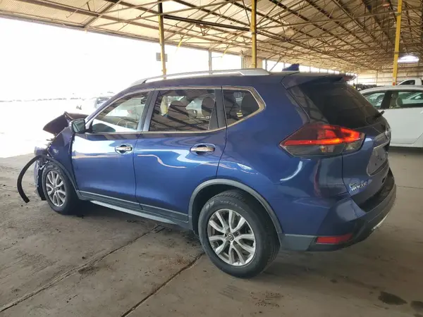 JN8AT2MT8KW502495 2019 NISSAN ROGUE - Image 2