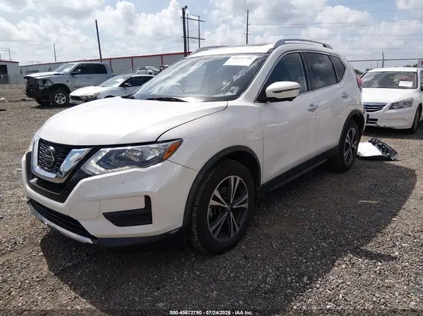 JN8AT2MT8KW502755 2019 NISSAN ROGUE - Image 2