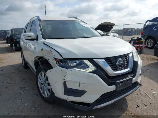 JN8AT2MT8KW503811 2019 NISSAN ROGUE - Image 1
