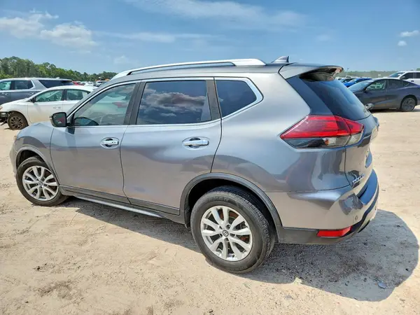 JN8AT2MT8LW002855 2020 NISSAN ROGUE - Image 2
