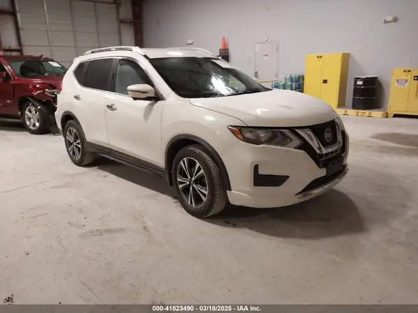 JN8AT2MT8LW005075 2020 NISSAN ROGUE - Image 1