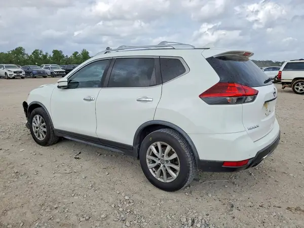 JN8AT2MT8LW011751 2020 NISSAN ROGUE - Image 2