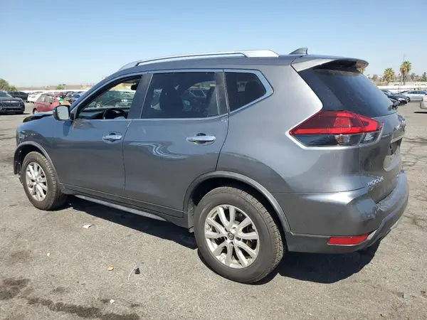 JN8AT2MT8LW018313 2020 NISSAN ROGUE - Image 2