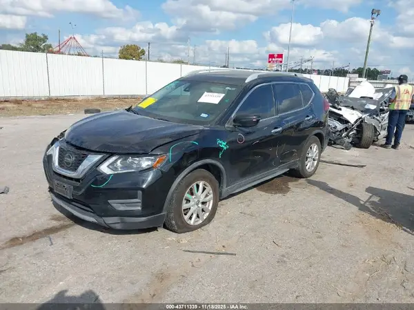 JN8AT2MT8LW032258 2020 NISSAN ROGUE - Image 2