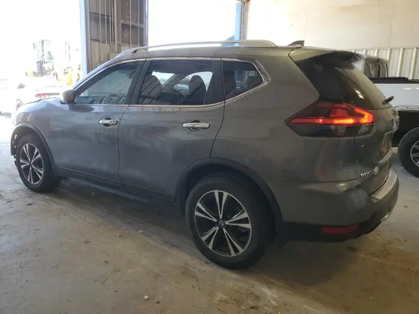 JN8AT2MT8LW032695 2020 NISSAN ROGUE - Image 2