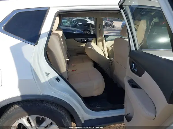 JN8AT2MT9GW003213 2016 NISSAN ROGUE - Image 8