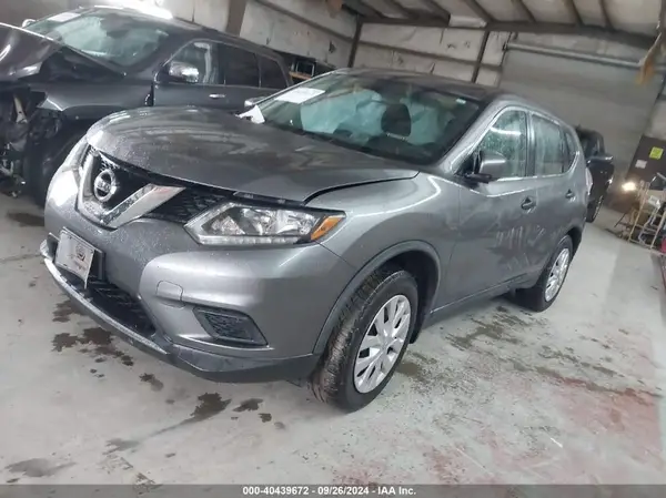 JN8AT2MT9GW013899 2016 NISSAN ROGUE - Image 2