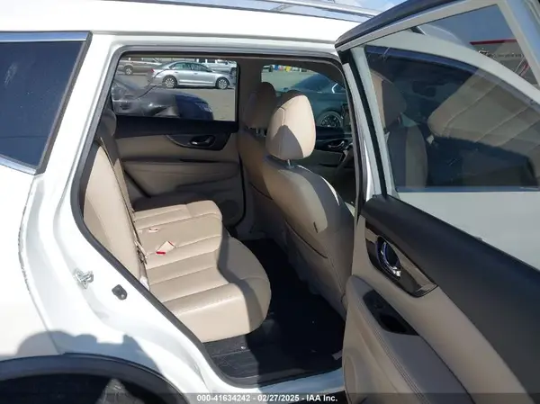 JN8AT2MT9GW015975 2016 NISSAN ROGUE - Image 8