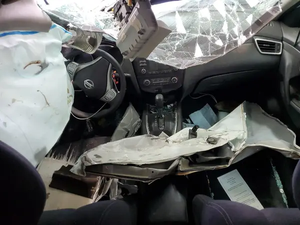 JN8AT2MT9GW017581 2016 NISSAN ROGUE - Image 8