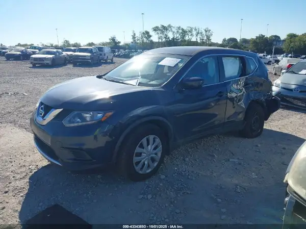 JN8AT2MT9GW018200 2016 NISSAN ROGUE - Image 2