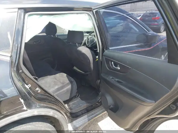 JN8AT2MT9GW018679 2016 NISSAN ROGUE - Image 8